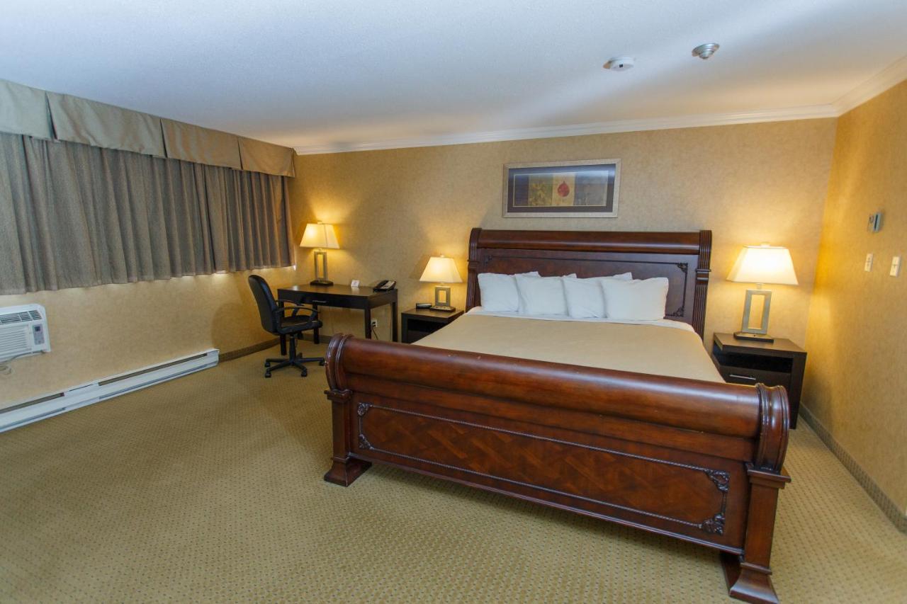 The George Dawson Inn & Conference Centre ดอว์สันครีก ภายนอก รูปภาพ