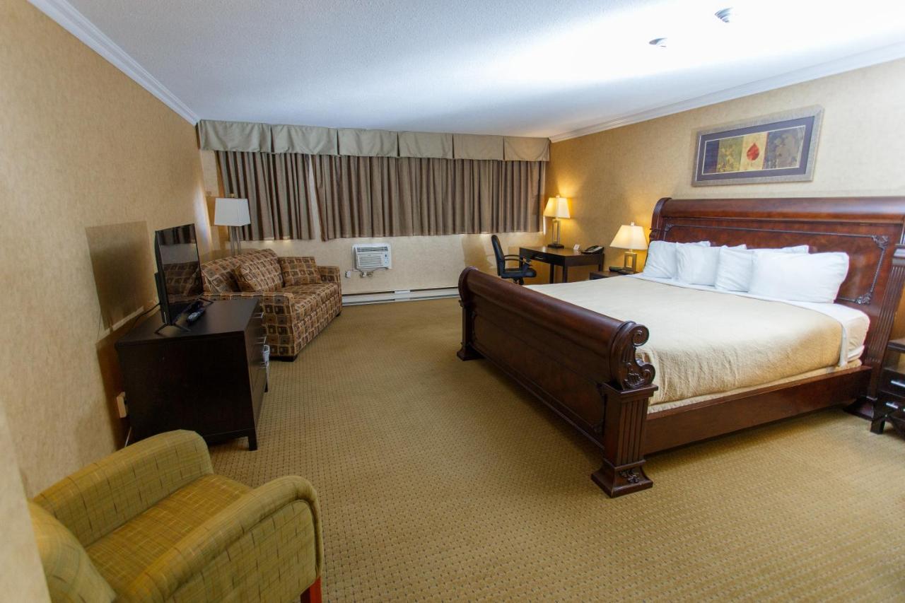 The George Dawson Inn & Conference Centre ดอว์สันครีก ภายนอก รูปภาพ